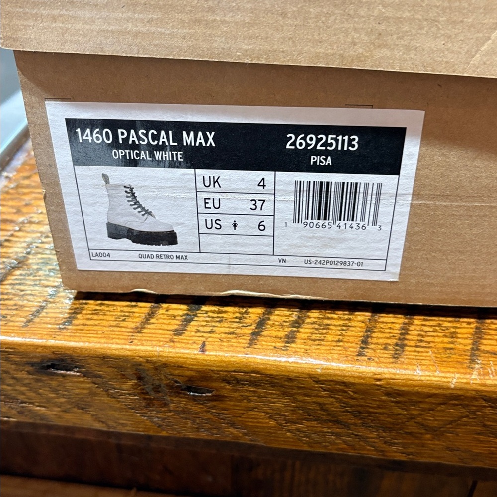Dr. Martens 1460 Pascal Max Jadon
Boots - Picture 4 of 4